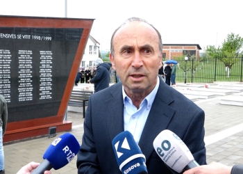 “Kanë granatu mbi shtëpia e kanë masakru njerëz”, ish-ushtari i UÇK-së rrëfen masakrën në Drenicë