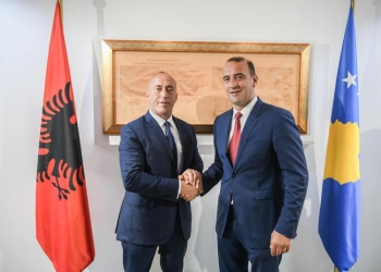 Daut Haradinaj paralajmëron padi për shpifje ndaj komentuesit që ofendoi Ramush Haradinajn