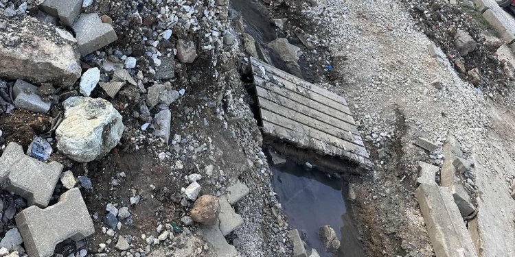 Banorët e Hajvalisë në hall: Rruga “Brigada 153” e pakalueshme që tre muaj, askush s’merr masa