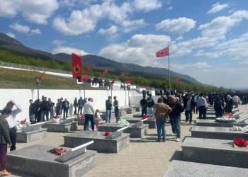 OVL-UÇK kujton dëshmorët e Komunës së Istogut: Mbesin udhërrëfyes për brezat që vijnë