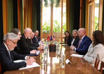Ambasada amerikane për vizitën e Whitaker në Tiranë: Përcolli mesazhin e Trump për barrën e mbrojtjes së NATO, Shqipëria aleate e palëkundur
