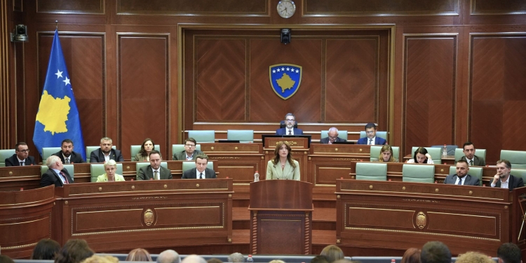 Seanca për presidentin shtyhet sërish