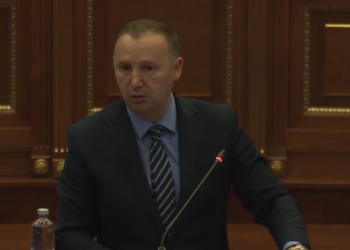 Zemaj- Kurtit: Pse e ki financu librin e Shkëlzen Gashit?