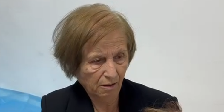 “Nuk e mbrojta dot”, qeni pitbull i kafshoi mbesën, gjyshja tregon ngjarjen e rëndë