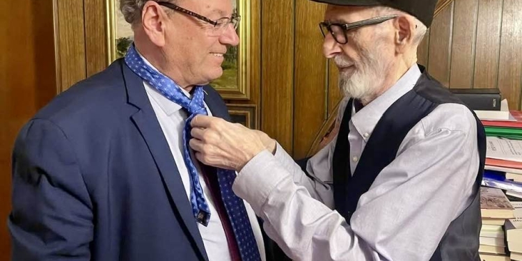 “Po përgatiteshim t’ia festonim ditëlindjen”, miku i Qosjes emocionon me fjalët për akademikun