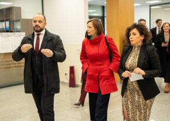 Ndërkombëtarët vizitojnë Mitrovicën e Veriut për zbatimin e marrëveshjes së 14 marsit