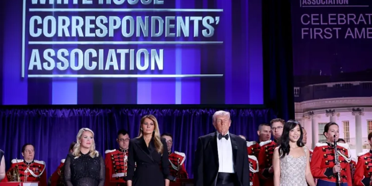 Të shtënat në darkën e Donald Trump me gazetarët, i dyshuari me thika dhe armë zjarri – çfarë dihet deri tash