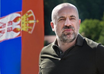 Qindra metra katrorë dhe punime pa leje: Çfarë po ndërtohet në pronën e Radoiçiqit në Beograd?