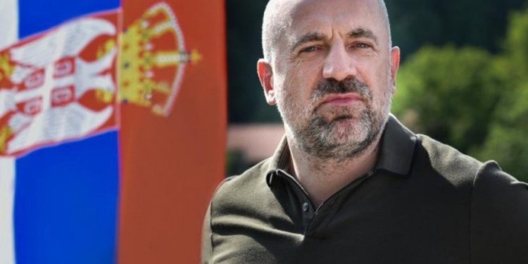 Qindra metra katrorë dhe punime pa leje: Çfarë po ndërtohet në pronën e Radoiçiqit në Beograd?