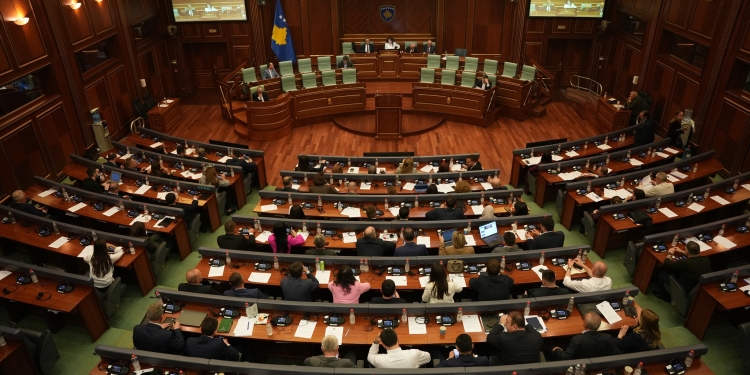 Miratohet ligji për çmimet tavan për produktet themelore në raste të destabilizimit në treg