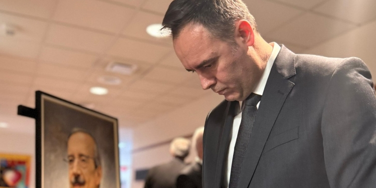 Konjufca bën homazhe për Eliot Engel: Mik i madh i Kosovës