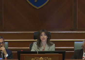 Haxhiu nga ulësja e Kuvendit: Është vështirë me zgjedh presidentin tash pasi s’ka pazare, tendera, ambasada..