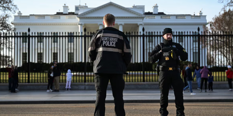 Të shtëna me armë pranë Shtëpisë së Bardhë, Shërbimi Sekret jep detaje