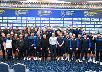 Kurti letër Agim Ademit dhe Fodas: Ju lutem t’i qëndroni fort rrugëtimit drejt Kampionatit Evropian