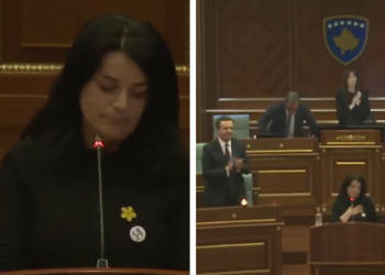 Vasfije Krasniqi përlotet gjatë fjalimit, merr duartrokitje nga Kuvendi