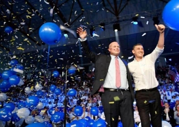 Ambasadori i SHBA-së në NATO më 2019 deklaronte se Qeveria e VV-së rrezikon ta izolojë Kosovën – mbështeste Veselin