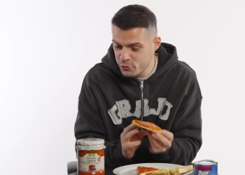 Granit Xhaka zgjedh ajvarin: Në Kosovë e hamë për mëngjes