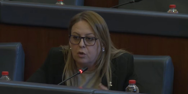 Bajrami kritikon rritjen e çmimeve: Rregullatorët nuk po ndalin ngritjen e tarifave në Kosovë