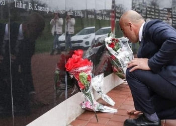 Haradinaj përkujton masakrën në Kralan: Liria erdhi me çmimin e gjakut të tyre