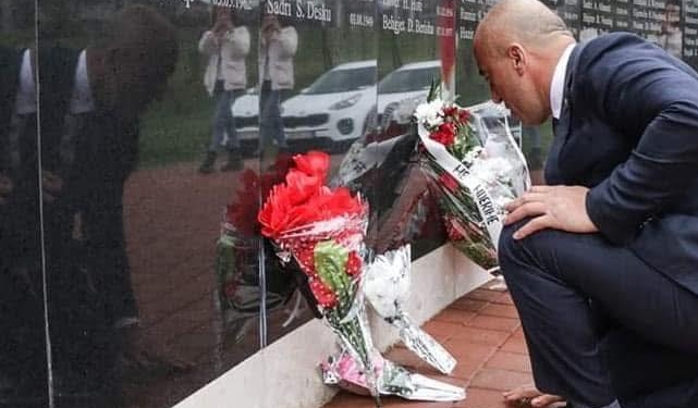 Haradinaj përkujton masakrën në Kralan: Liria erdhi me çmimin e gjakut të tyre