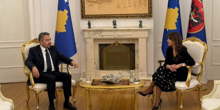 Kosova në zgjedhje, nis takimi i Haxhiut me kryesuesin e KQZ-së