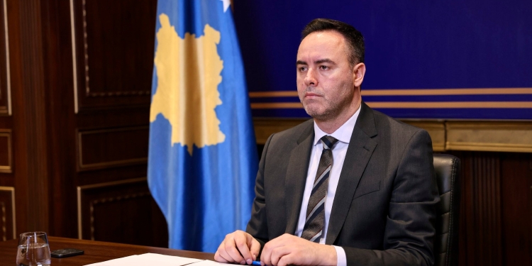 Konjufca: Kosova dënon sulmet e Iranit dhe mbështet thirrjet për rihapjen e Ngushticës së Hormuzit