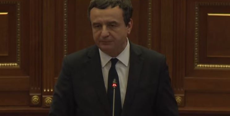 Kurti me thirrje për opozitën: Ejani na ndihmoni që mos t’i kemi tri pozitat kryesore të shtetit