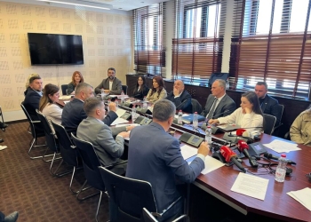 Bytyqi e AAK-së: Financimi i ekspozitës “Masakrat në Kosovë 1998–1999” lidhet me ministren Gërvalla