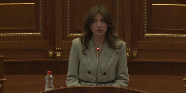 Haxhiu për Qosjen: Në veprat e tij e solli njeriun përballë frikës, pushtetit, padrejtësisë dhe dilemave të kohës sonë