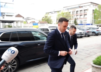 Abdixhiku: S’kanë fillu bisedimet për Vjosa Osmanin, s’është e vërtetë