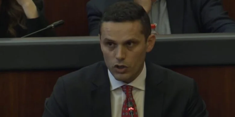 PDK-ja kundër propozimit të LVV-së për shmangie të procedurës për shqyrtim të ligjeve