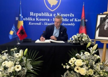 Hargreaves: Rexhep Qosja, figurë e madhe e historisë dhe një shkrimtar i madh