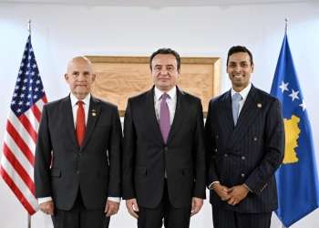 Kryeministri në detyrë Kurti priti delegacionin bipartizan të dy kongresistëve të SHBA-së, Self dhe Subramanyam