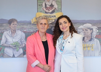 “Godet” Vjosa Osmani, e nis aktivitetin politik me një aderim të fuqishëm