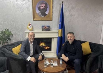 Bekim Haxhiu i del në përkrahje Sami Lushtakut: Kur një udhëheqës lufte quhet “Sami Serbia”, duhet mendohen pasojat e fjalëve