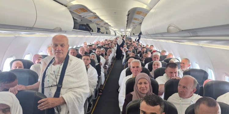 Niset grupi i parë i besimtarëve nga Kosova për të kryer ritualin e Haxhit