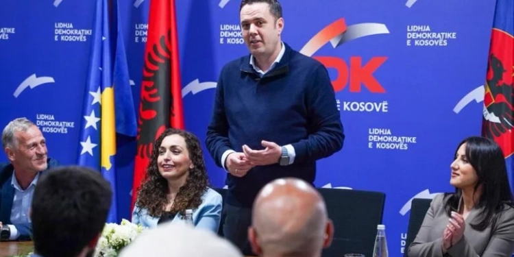 Abdixhiku takon strukturat e LDK-së: Fushë Kosova është gati
