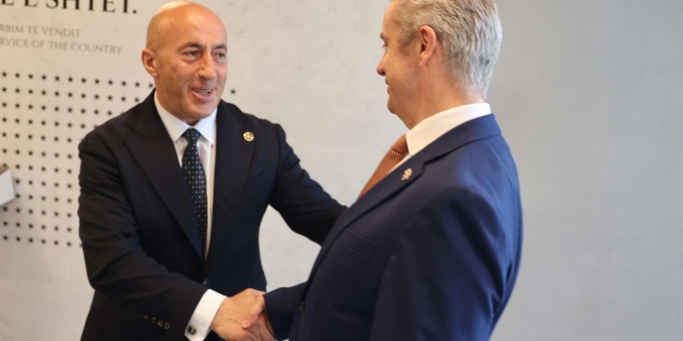 Hargreaves: Pas zgjedhjeve partitë të angazhohen për formimin e Qeverisë dhe zgjedhjen e Presidentit me kohë
