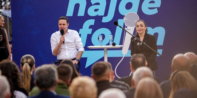 Abdixhiku në Ferizaj: “Hajde Folim”, platformë e dialogut të drejtpërdrejtë me qytetarët