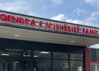 Foshnja 2-javëshe dërgohet pa shenja jete në QKMF në Malishevë, policia jep detaje