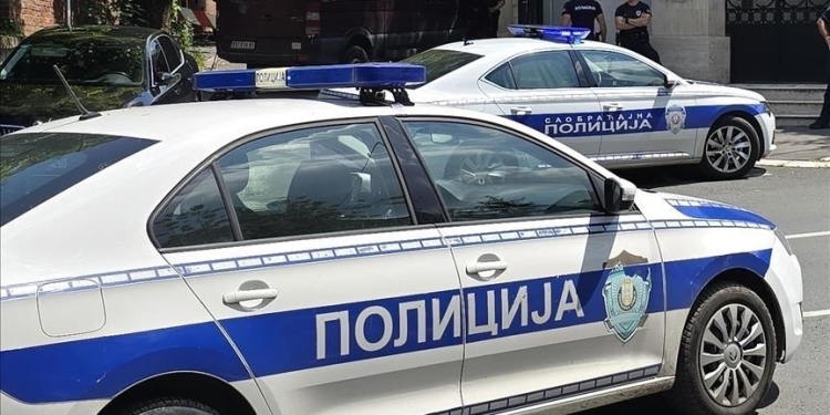 Skandal me ish-këshilltarin e Vuçiqit – policët dogjën trupin e një mafiozi, ndërsa shefi i tyre fshinte incizimet