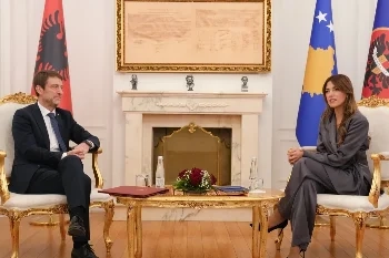 Haxhiu priti ministrin Hoxha, i kërkon vazhdimin e mbështetjes për rrugën euroatlantike të Kosovës