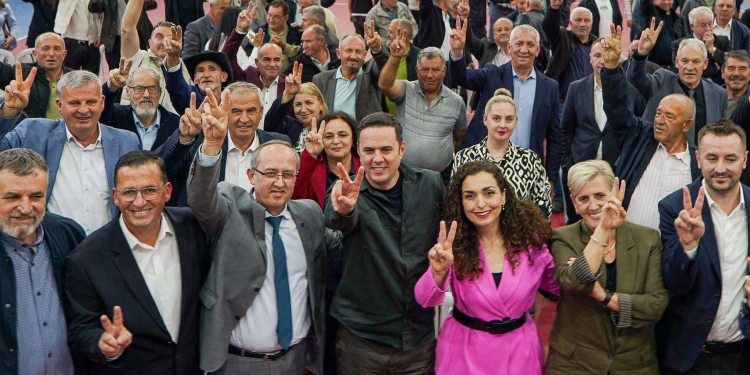 LDK mobilizohet para zgjedhjeve, Abdixhiku: E ardhmja ndërtohet me ekipin më të mirë