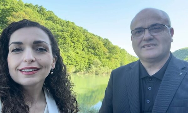Osmani bashkë me Avdylin në Gjonaj të Hasit: Me dokin, po u bashkohemi hasjanëve në festivalin “Hasi Jehon”
