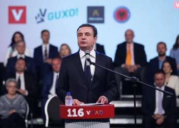 Kurti prezanton listën e LVV-së për zgjedhjet e 7 qershorit