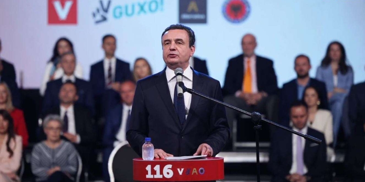 Kurti prezanton listën e LVV-së për zgjedhjet e 7 qershorit