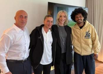 “Në familjen e mikeshës”, Ramushi dhe Anita vizitojnë Loredanën dhe Adeyemin