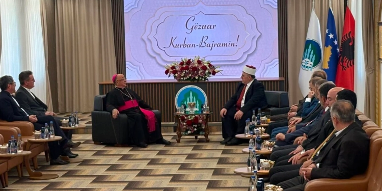 Ipeshkvi Gjergji uron Kurban Bajramin: Të ruhet bashkëjetesa dhe të ulen tensionet politike
