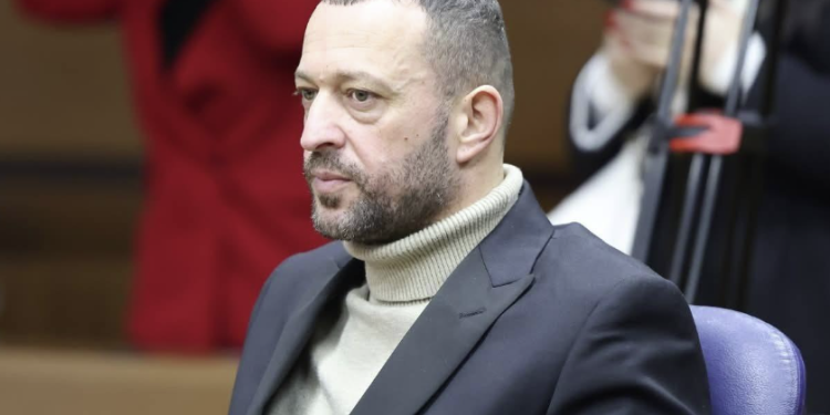 Abdullahu largohet nga Lidhja e Prishtinës, vazhdon si i pavarur në Kuvendin Komunal