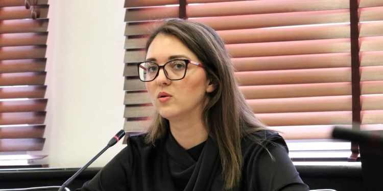 Eskalon anëtarja e VV-së: “Severna Brigada” kërcënoi Kurtin tri ditë pas thirrjes së Baton Haxhiut